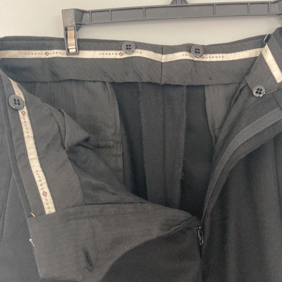 Joseph Abboud tuxedo, black, single breasted,40R,3;W - Picture 10 of 10